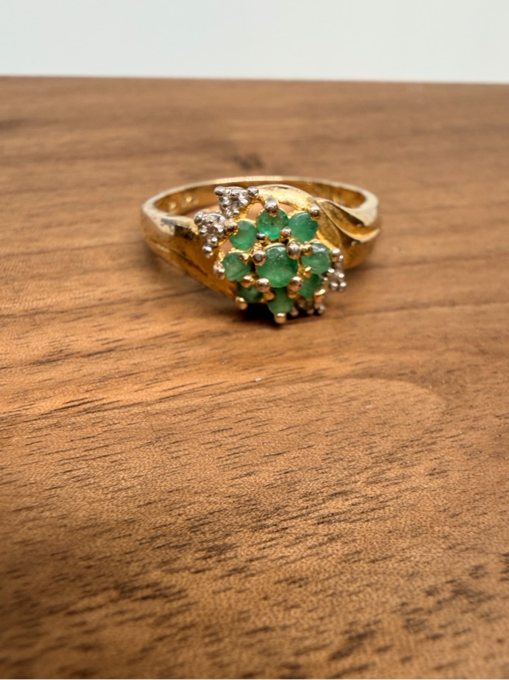 925 Gold plated Ring with Cluster Emerald and Accent Diamonds
